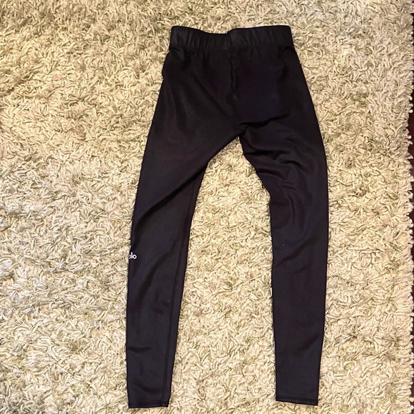 ALO Yoga shiny black leggings - Picture 4 of 9